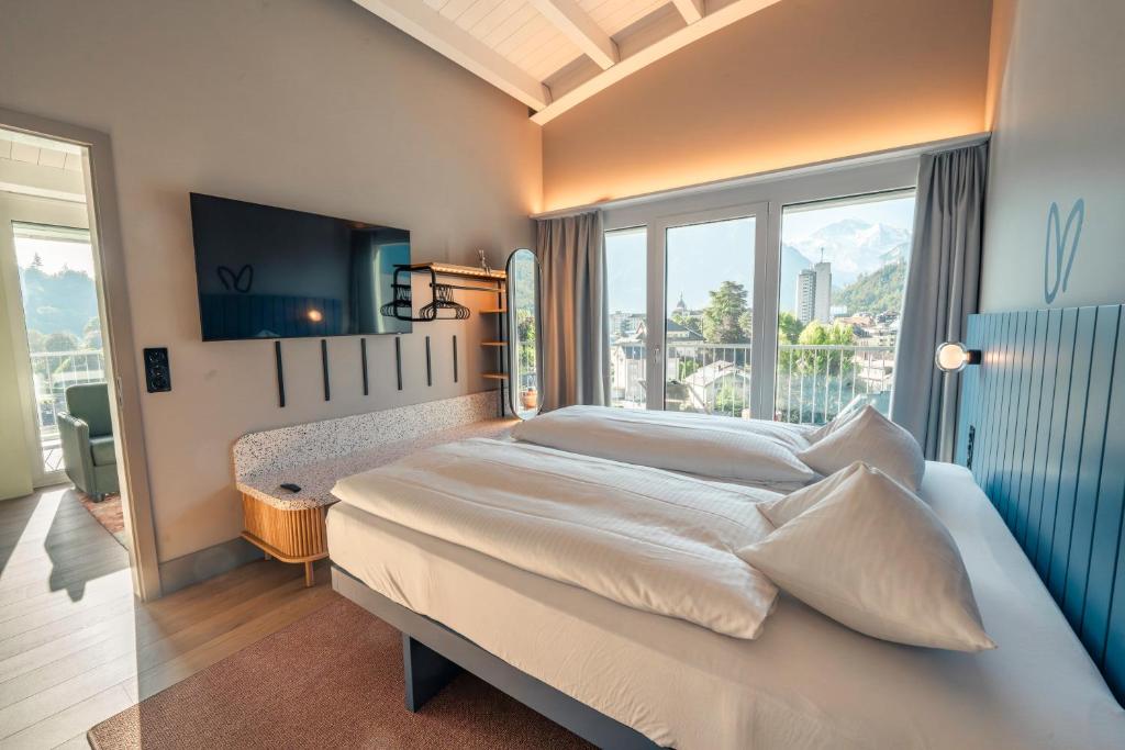 HOP Loft Suite 580 Schlafzimmer Jungfrau Blick Interlaken