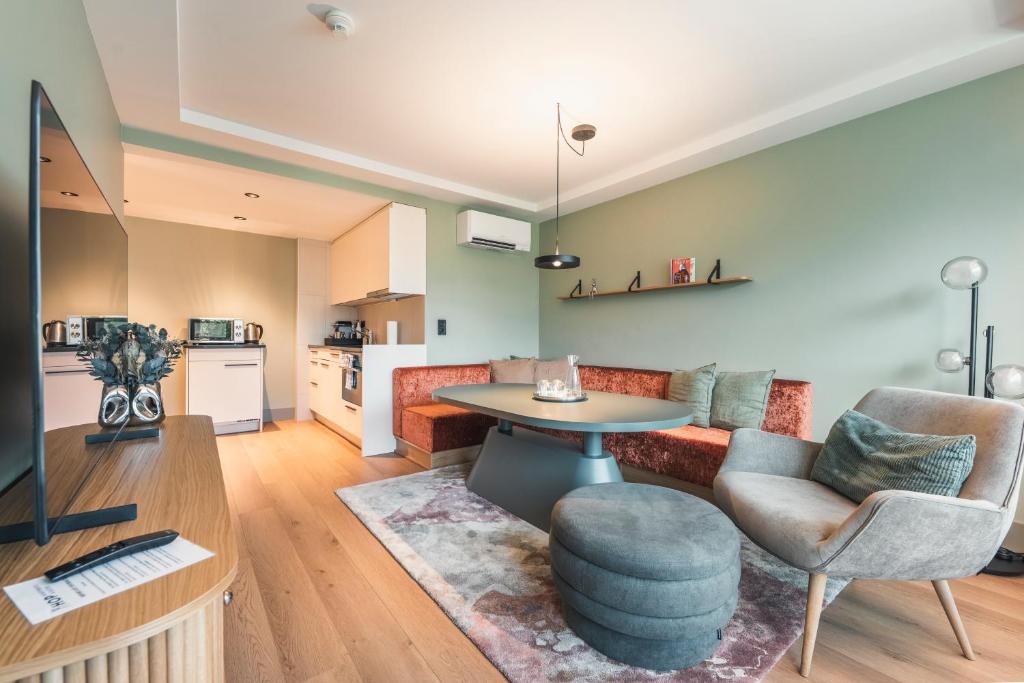 HOP Mate 360 Zweites Badezimmer Dusche Interlaken