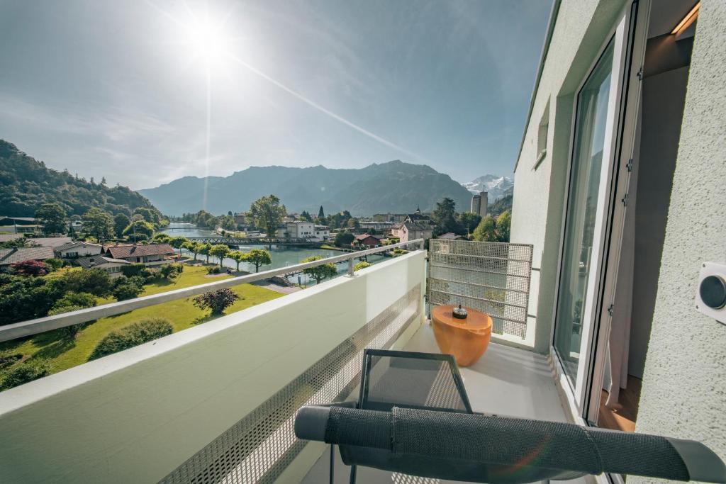 HOP Mate 460 Eingangsbereich Interlaken